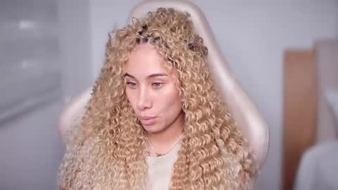 Snapshot of soytulu_ chatting on 11, 2, 2025 brisa  s online show from 11, 2, 2025
