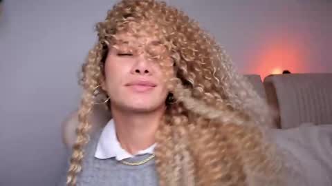 Snapshot of soytulu_ chatting on 12, 2, 2025 brisa  s online show from 12, 2, 2025