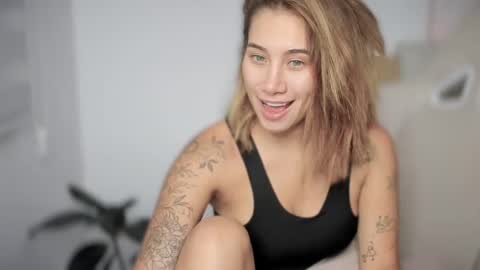Snapshot of soytulu_ chatting on 15, 2, 2025 brisa  s online show from 15, 2, 2025