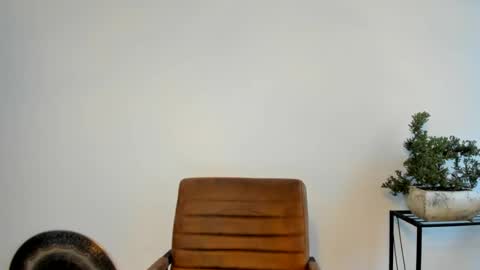 Spacegirl online show from 9, 1, 2025