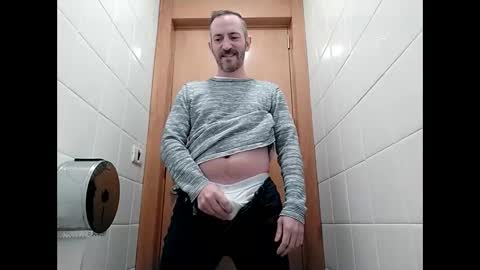 Snapshot of spanishharddick chatting on 10, 1, 2025 Manu online show from 10, 1, 2025