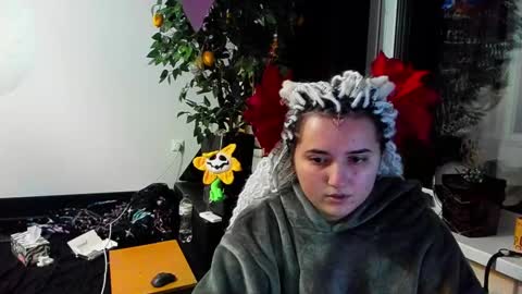 Snapshot of spanking_girls chatting on 3, 1, 2025 Evgenia online show from 3, 1, 2025