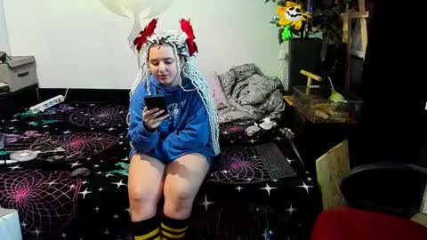 Snapshot of spanking_girls chatting on 8, 1, 2025 Evgenia online show from 8, 1, 2025