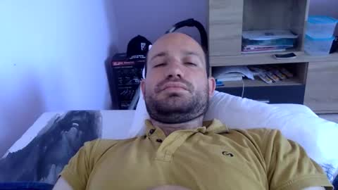 Snapshot of sparei7 chatting on 26, 5, 2026 Snaiky online show from 26, 5, 2026