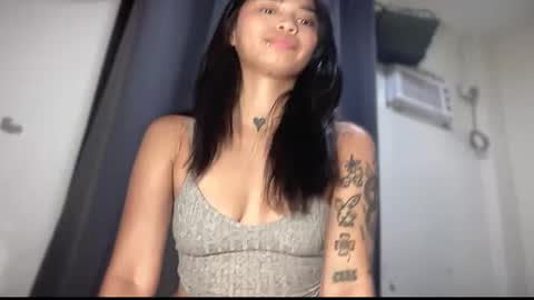 Snapshot of sparklexcx chatting on 4, 12, 2025 Sparkle online show from 4, 12, 2025