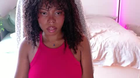 Snapshot of sparklingsoleil chatting on 15, 5, 2026 Soleil online show from 15, 5, 2026