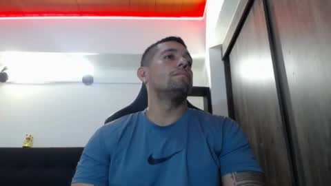 Snapshot of spartacus_cam chatting on 22, 6, 2026 online show from 22, 6, 2026