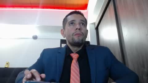Snapshot of spartacus_cam chatting on 27, 6, 2026 online show from 27, 6, 2026