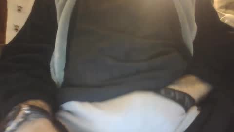 Snapshot of species98 chatting on 22, 2, 2025 species online show from 22, 2, 2025