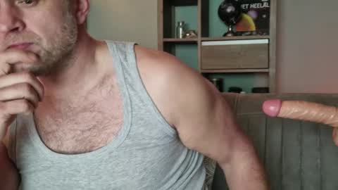 Snapshot of spectacularguy chatting on 27, 1, 2025 DutchDude online show from 27, 1, 2025