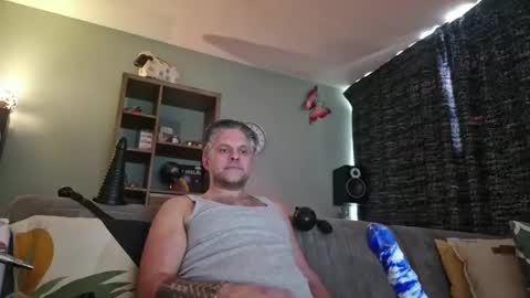 Snapshot of spectacularguy chatting on 27, 1, 2025 DutchDude online show from 27, 1, 2025
