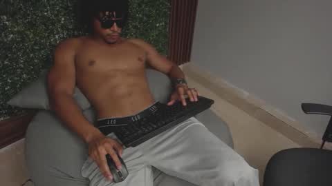 Snapshot of spent_0 chatting on 2, 12, 2025 spent_0 online show from 2, 12, 2025