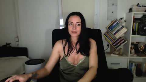 Carla online show from 7, 11, 2025