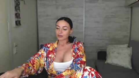 Carla online show from 9, 5, 2026
