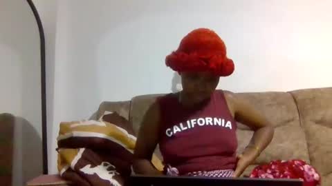 Snapshot of spicybitch16 chatting on 21, 12, 2025 spicybitch16 online show from 21, 12, 2025