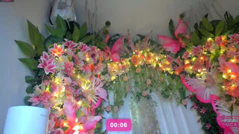 Snapshot of spicyblondes chatting on 9, 2, 2026 instagram sharonGriin online show from 9, 2, 2026