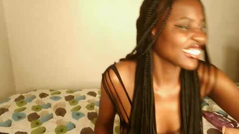 Snapshot of spicysashaa chatting on 15, 9, 2025 spicysashaa online show from 15, 9, 2025
