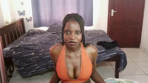 Snapshot of spicysashaa chatting on 2, 10, 2025 spicysashaa online show from 2, 10, 2025