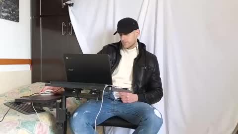 Marco. When Im offline you can view premium content in bio online show from 7, 2, 2025