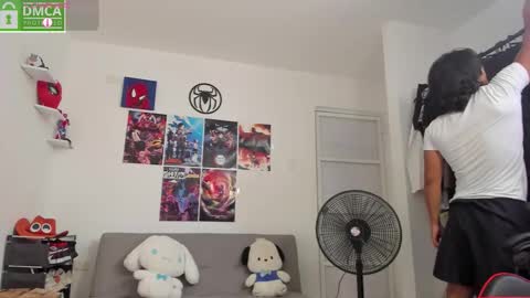 Snapshot of spideychill chatting on 17, 12, 2025 spideychill online show from 17, 12, 2025