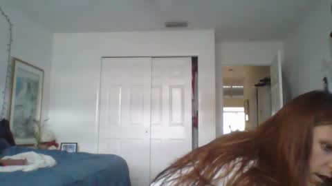 Snapshot of spinwithus chatting on 26, 1, 2025 Rose online show from 26, 1, 2025