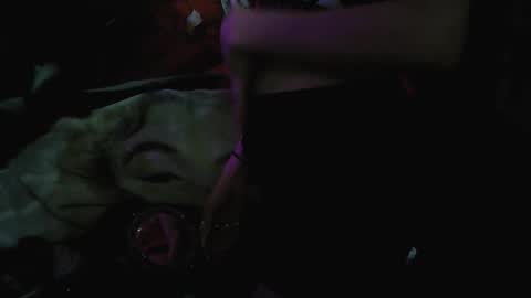 Snapshot of splashh_queen317 chatting on 17, 11, 2025 Daddy His Splash Queen online show from 17, 11, 2025