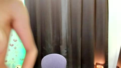Snapshot of splendid_kim08 chatting on 22, 4, 2026 Kimmy online show from 22, 4, 2026