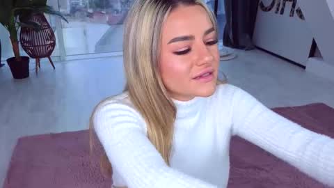 Anna online show from 7, 10, 2025