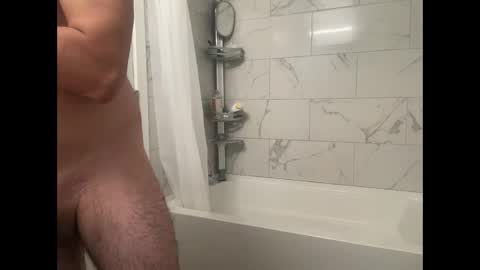 Snapshot of spookyfoxmulder chatting on 29, 9, 2025 ALEX online show from 29, 9, 2025