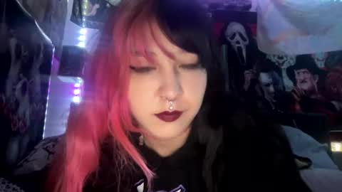 Pixie online show from 9, 9, 2025