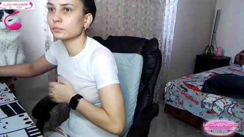 Snapshot of sports_woman5 chatting on 3, 2, 2026 Tips are the best compliment to a woman online show from 3, 2, 2026