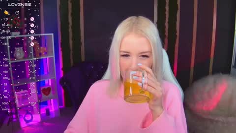 Snapshot of springajara chatting on 15, 11, 2025 Vetta online show from 15, 11, 2025