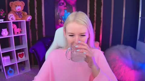 Snapshot of springajara chatting on 2, 12, 2025 Vetta online show from 2, 12, 2025