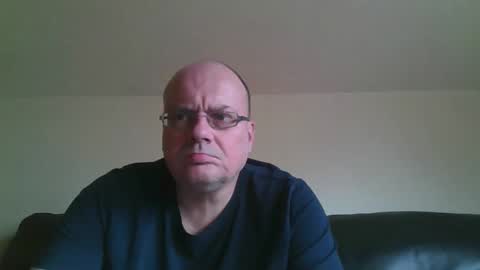 Snapshot of spritzer47 chatting on 17, 4, 2026 spritzer47 online show from 17, 4, 2026