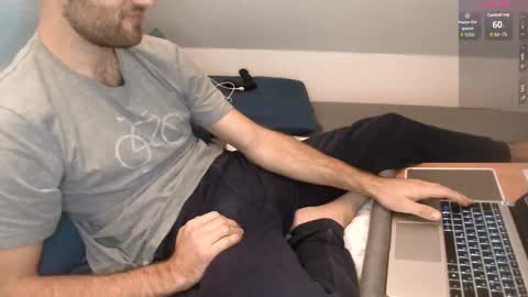 Snapshot of spritzer_11 chatting on 8, 11, 2025 Spritzer online show from 8, 11, 2025