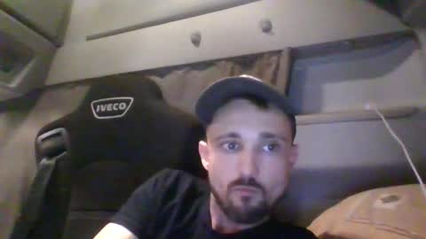 Snapshot of spyco82 chatting on 17, 11, 2025 spyco82 online show from 17, 11, 2025