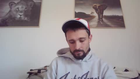 Snapshot of spyco82 chatting on 21, 12, 2025 spyco82 online show from 21, 12, 2025