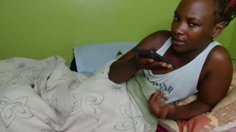 Snapshot of squirt__queen69 chatting on 31, 1, 2025 Squirt queen69 online show from 31, 1, 2025