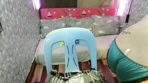 Snapshot of squirt_girlx22 chatting on 10, 10, 2025 PLEASURE HERE ANGEL FULL FACE IN PVT online show from 10, 10, 2025