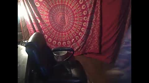 Snapshot of squirtingmama chatting on 25, 2, 2025 SquirtingMAMA online show from 25, 2, 2025