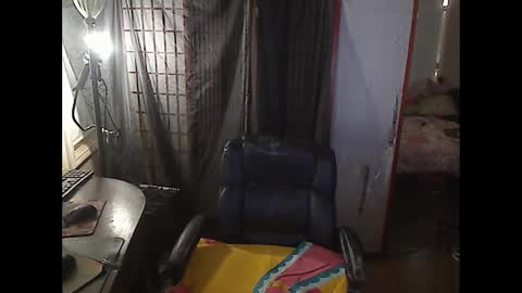 Snapshot of squirtingmama chatting on 23, 11, 2025 SquirtingMAMA online show from 23, 11, 2025