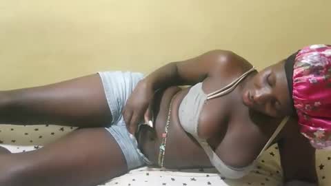squirtypussie online show from 19, 4, 2026