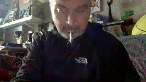 Snapshot of srekos38 chatting on 23, 12, 2024 srekos38 online show from 23, 12, 2024
