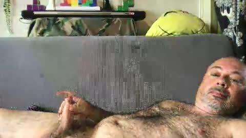 Snapshot of srekos38 chatting on 9, 9, 2025 srekos38 online show from 9, 9, 2025