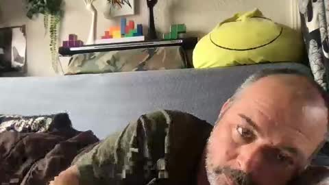 Snapshot of srekos38 chatting on 3, 10, 2025 srekos38 online show from 3, 10, 2025