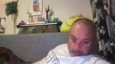 Snapshot of srekos38 chatting on 16, 10, 2025 srekos38 online show from 16, 10, 2025