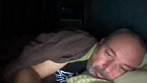 Snapshot of srekos38 chatting on 19, 10, 2025 srekos38 online show from 19, 10, 2025