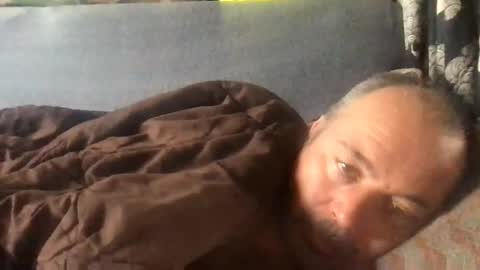 Snapshot of srekos38 chatting on 6, 11, 2025 srekos38 online show from 6, 11, 2025