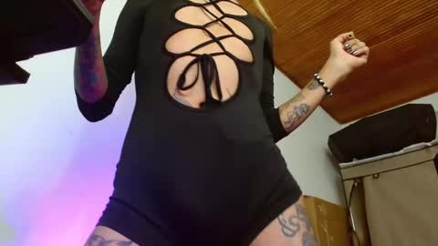 Srta. Fox online show from 9, 3, 2025