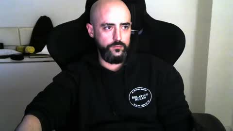 Snapshot of srtramposo chatting on 2, 1, 2025 srtramposo online show from 2, 1, 2025